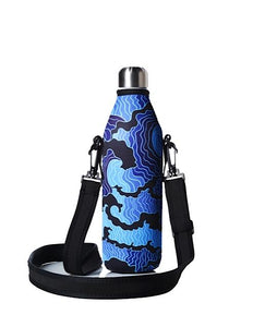 TRVLR by BBBYO carry cover - with shoulder strap - 750 ml - Tsumi print
