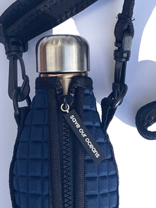 TRVLR by BBBYO carry cover - with shoulder strap - 750 ml - Textured Black
